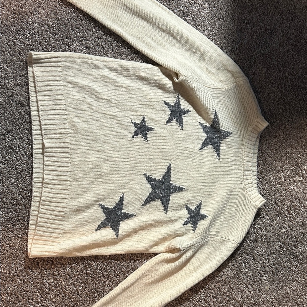 St. John's Bay Cream and Gray Star Sweater